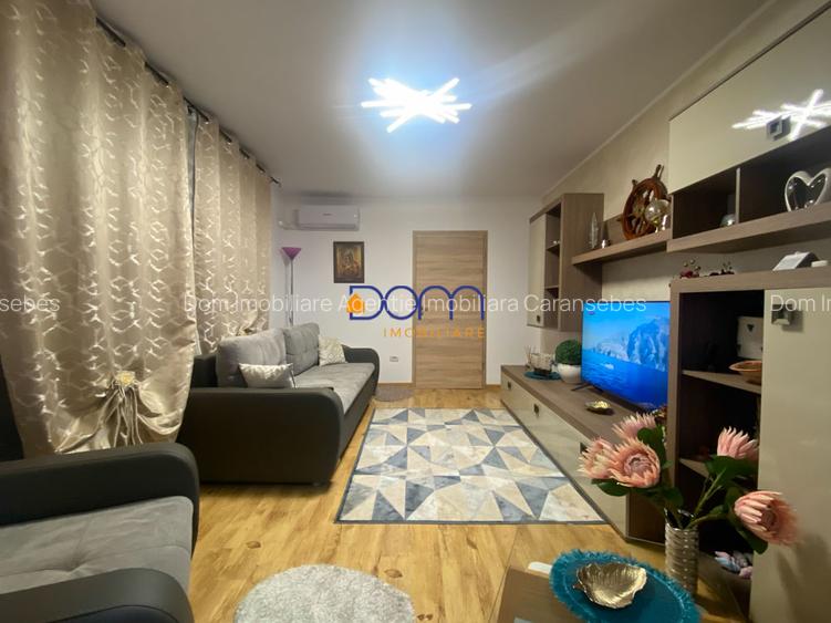 Apartament renovat, vedere la Dunare - 6