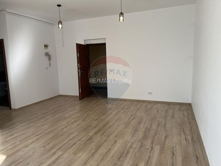 La inchiriat apartament 3 camere si parcare in Voluntari - 23