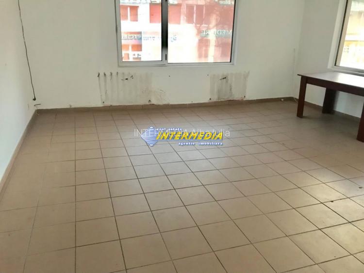 Spatiu de birouri I Cetate I 37 mp I de inchiriat I grup sanitar I - 2