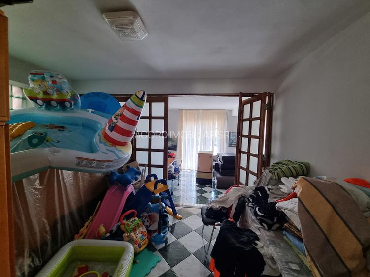 Ovidiu-vila D+P+1+M libera aproape de lac - 33