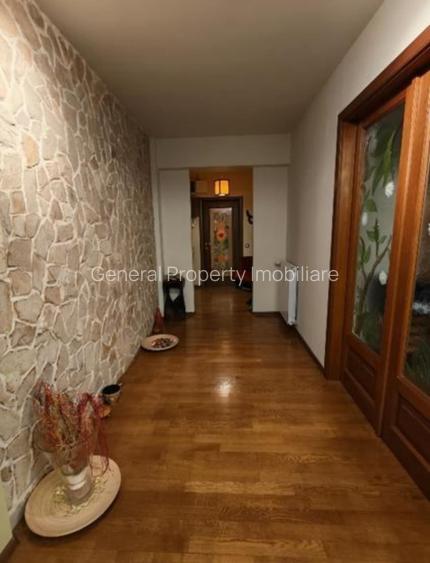 Apartament 5 Camere, 3 Băi, cu curte proprie UNIRII - 8