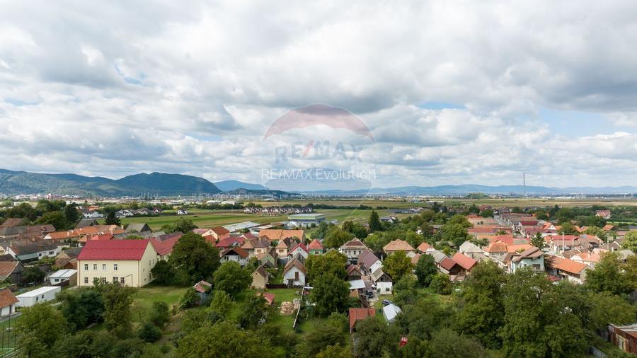 Casa spatioasa cu teren generos, in zona centrala a Sacelelor - 33