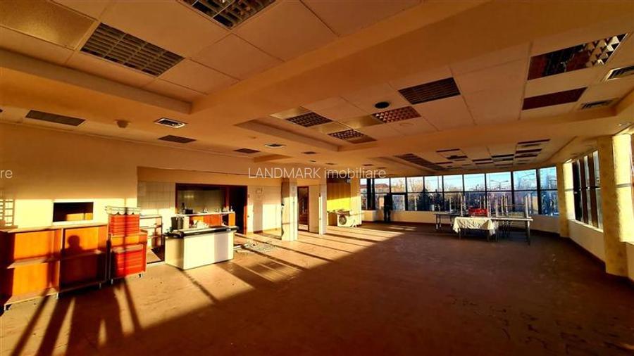 Spatiu SAD, 250 mp,  Eatj 1,  Zona Complex Stadion - 5