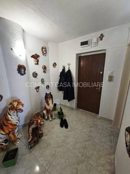 Apartament 3 camere bloc H metrou N. Grigorescu - 5