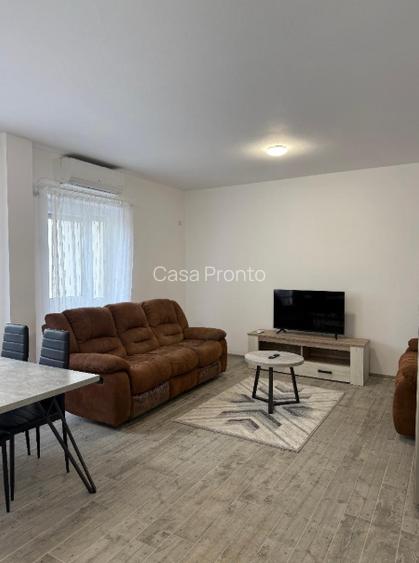 De vanzare Apartament 3 camere, Bloc Tip Vila, zona Ultracentrala. - 2