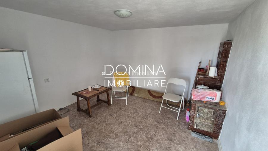 Vânzare casă 2 camere, cu teren 969 mp, situată în Telești - 4