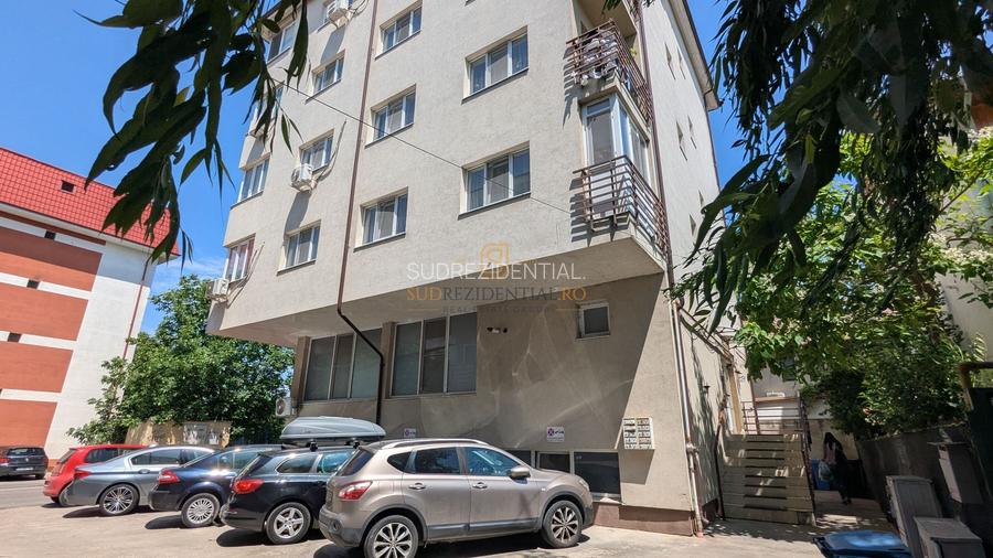 Apartament 2 camere, decomandat, loc de parcare, Drumul Fermei - 13