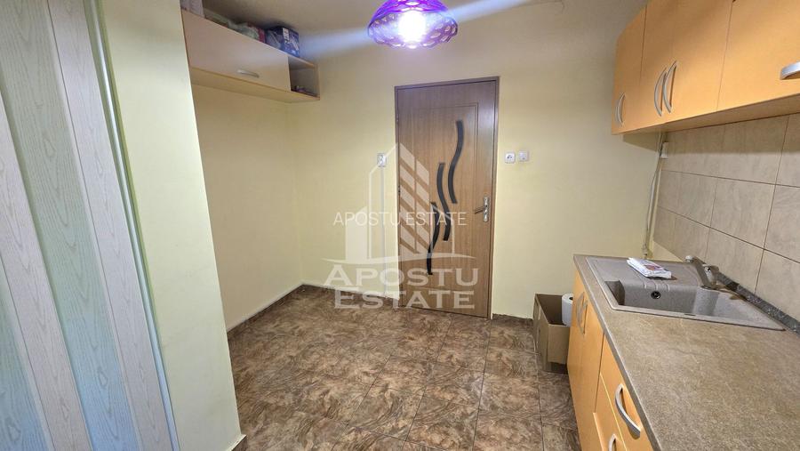 Apartament cu 3 camere, 2 bai, centrala proprie, zona Aradului - 8