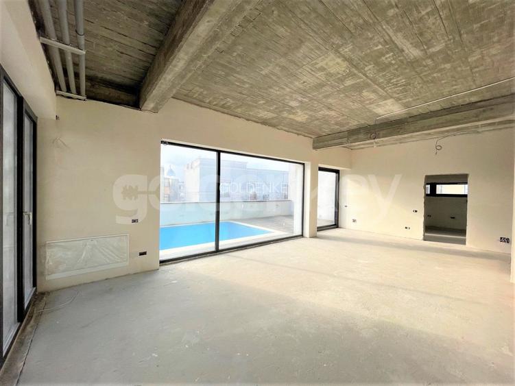 Apartament spectaculos cu piscina - 8