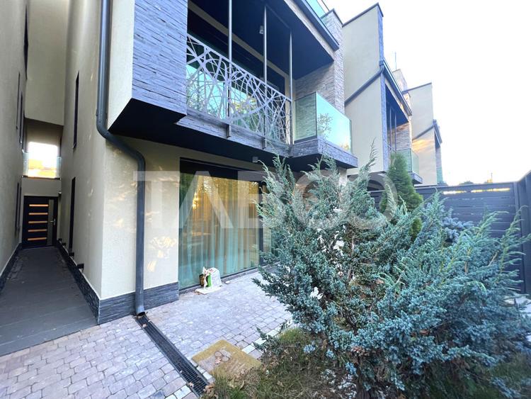 Vila exclusivista de vanzare pe Calea Dumbravii din Sibiu