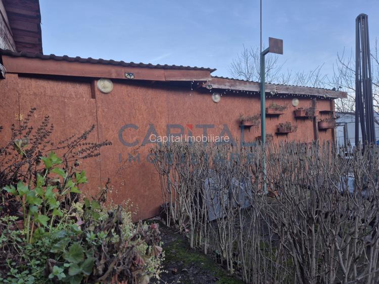 Casa pe un nivel, cu livada,  la intrarea in Dezmir - 12