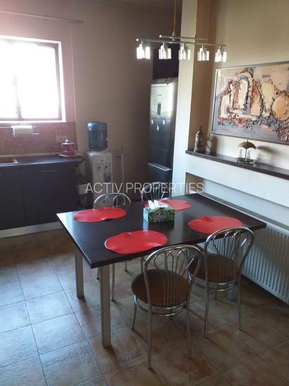 Constructie 2006, 1000mp teren, P+1+M, 480 mp utili,7 camere,5 bai,4 loc parcare - 7