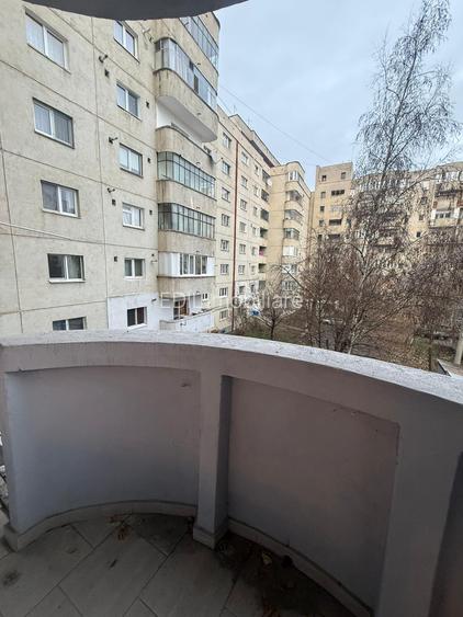 Ap 1 cam spatios, cu balcon, mobilat modern, zona Kaufland Manastur - 10