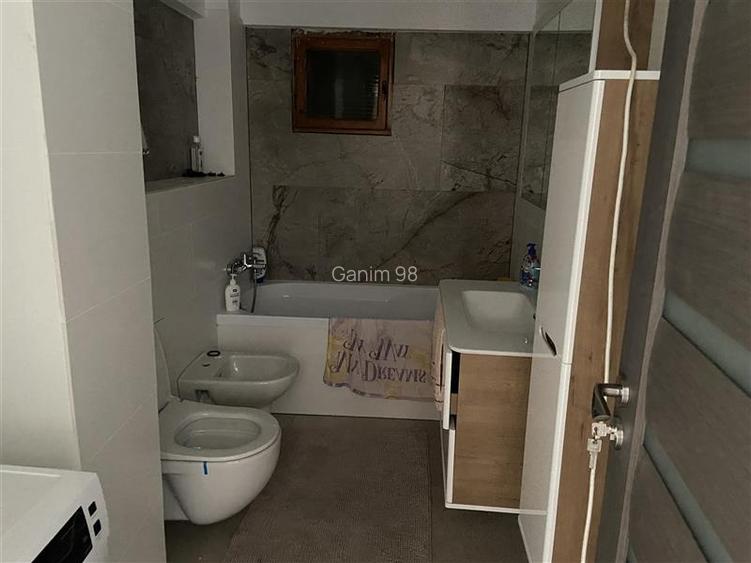 Apartament 4 camere  in Focsani , 98 mp , zona ultracentrala  - Teatrul Municipa - 12