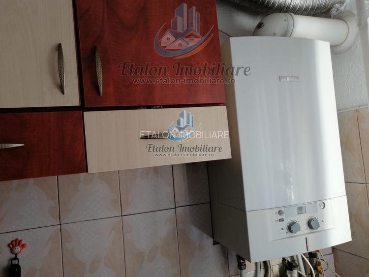 Apartament 2 camere, semidecomandat, etaj 1, Maratei 4 - 4