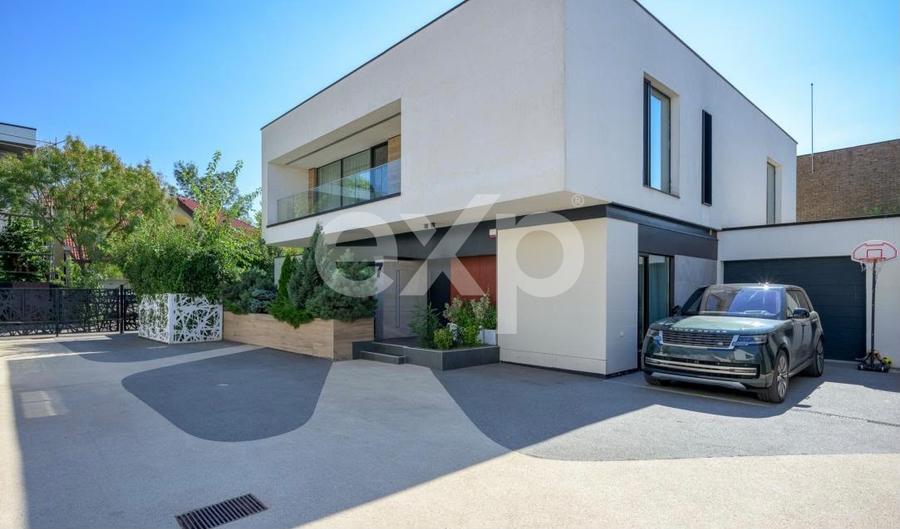 Vila 6 camere de inchiriat- Iancu Nicolae- comlex inchis, zona Cambridge -Zoo