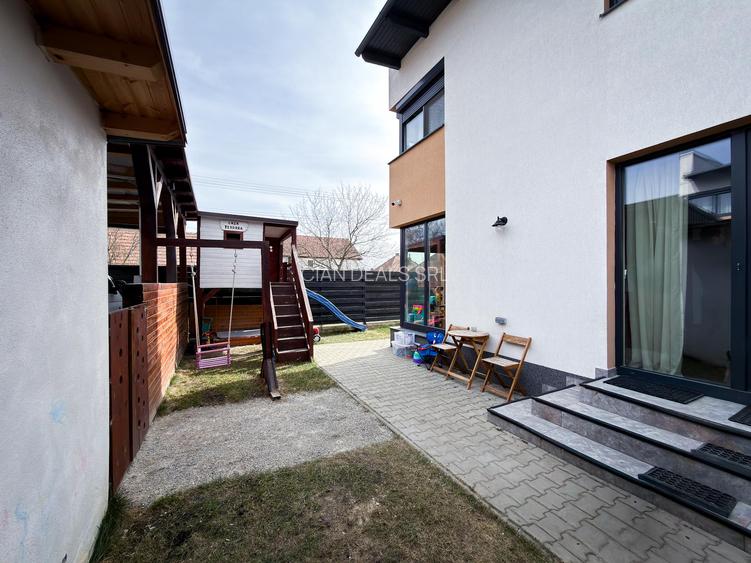 Casa Insiruita Zarnesti Mobilata Utilata - 3