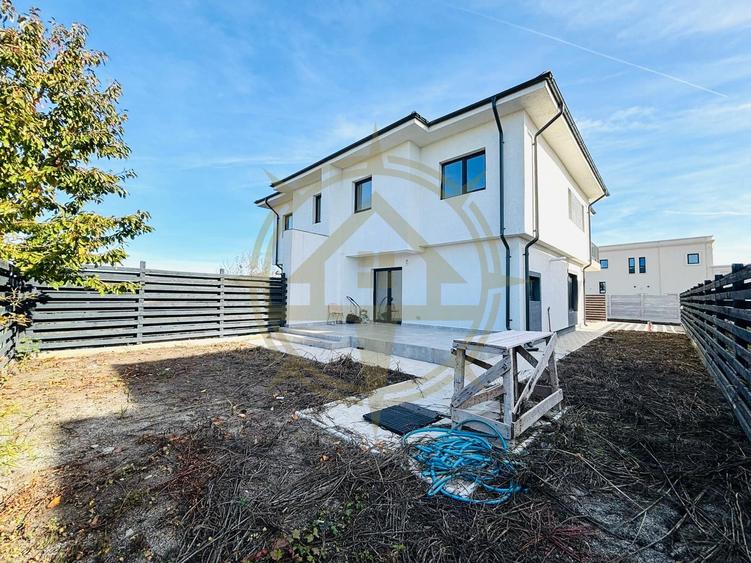 DOM00389 - VIla de 4 camere Corbeanca cu vedere lac