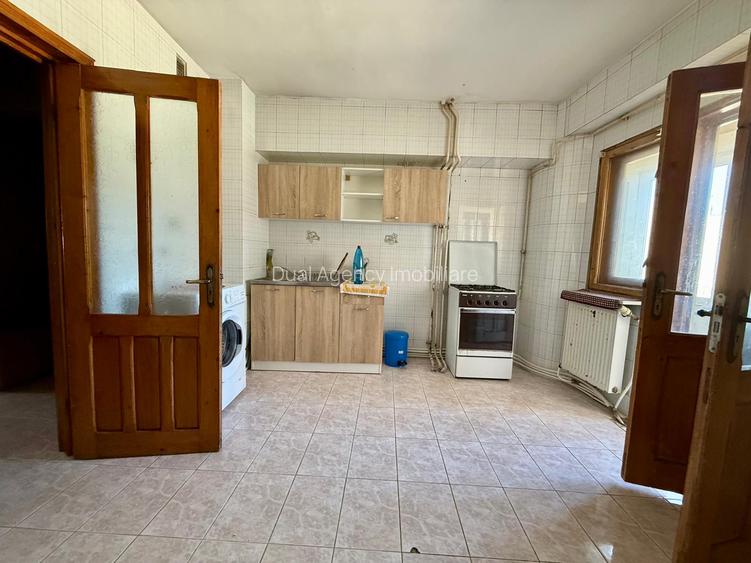 Extrem de rar ! Piața Independenței , apartament 2 camere , 60 mp , bloc 1991 - 4