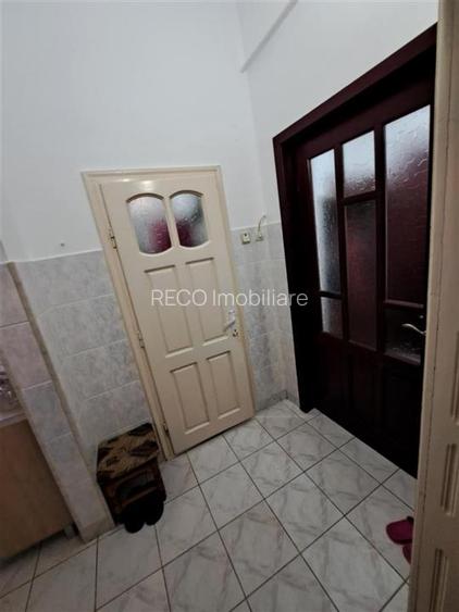 RECO  casa Grivitei Oradea - 9