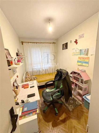 SAGULUI - 3 CAM - ETAJ INTERMEDIAR - APARAT DE AER CONDITIONAT - 2 BALCOANE - 4