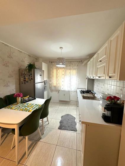 Rahova, et. 4/10, semidecomandat, constr. 1983, bloc stradal, 2 balcoane - 4