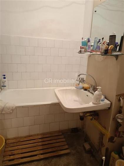 Apartament de 3 camere Dristor metrou - 9