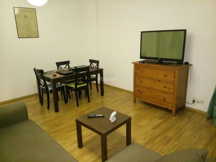 Vand apartament 3 camere Damaroaia Jiului zona linistita - 9