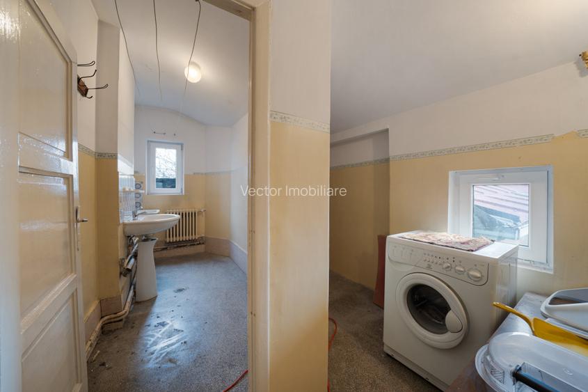 Etaj 1/Vila*120 mp utili+80 mp spatii comune*PRO TV* - 15