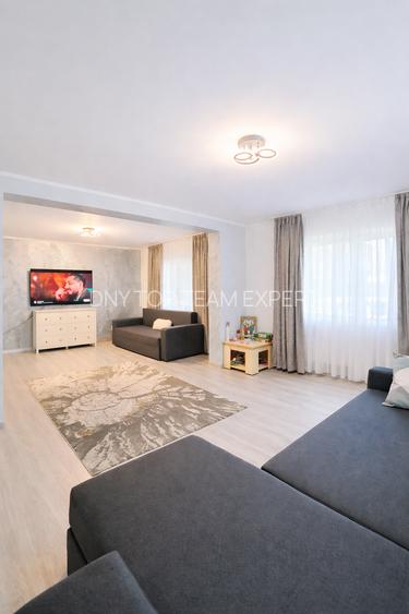 Casa spatioasa P+1+pod, zona Metrou Aparatorii Patriei – curte 190 mp teren - 9