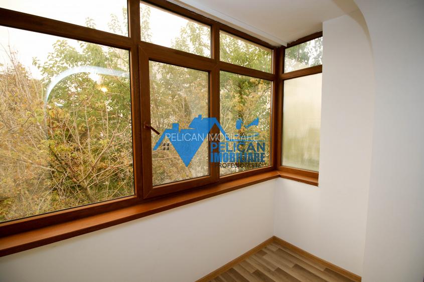 Vest, U-uri, 3 camere, decomandat, renovat - 9