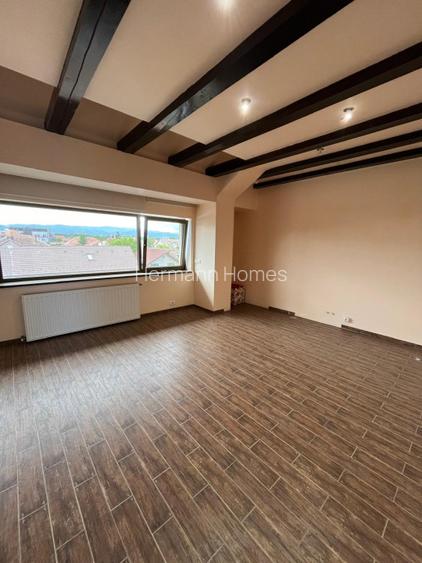 Spatiu comercial/birouri - 120 mpu - modern - 3