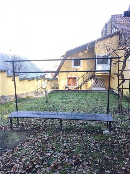 Casa regim P+1+M, garaj incalzit, zona Racadau - 13