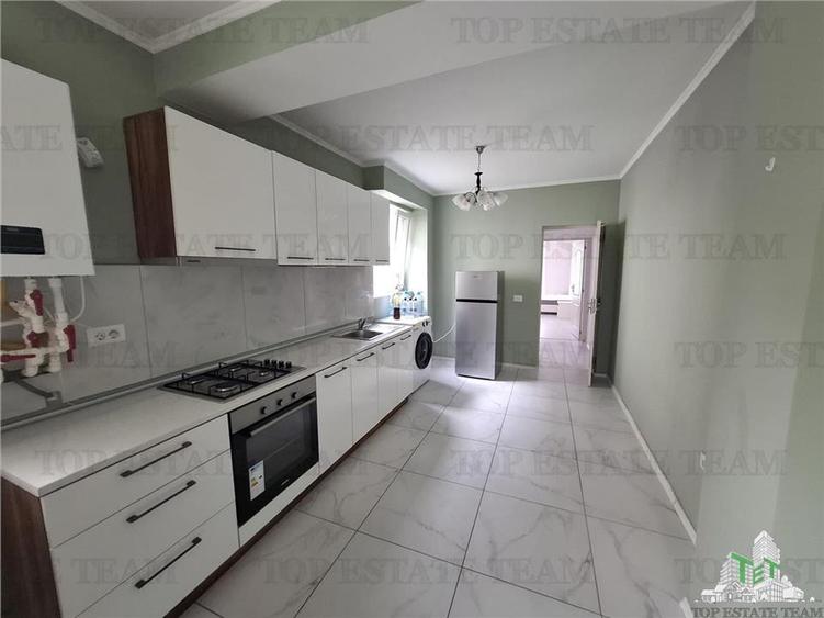 Vila de VANZARE Crevedia pretabil resedinta /Iinvestitie
