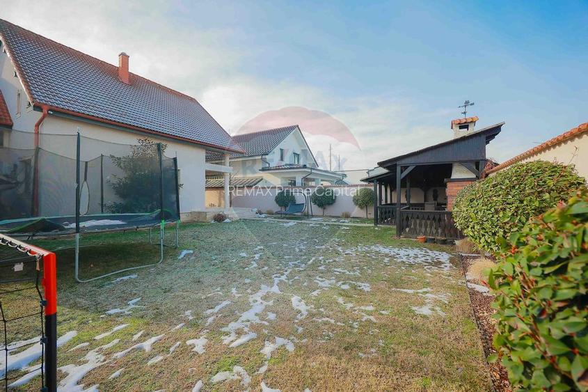 Casă 5 camere cu garaj, 230 mp utili, teren 503 mp, Nufărul, Oradea - 31