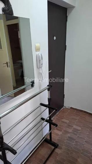 Garsoniera, decomandata, 28 mp, balcon, ac, metrou aproape, Crangasi - 3