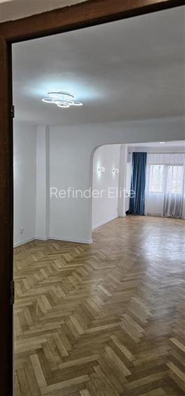 apartament 3 camere Piata Muncii, la 1 minut de gura de metrou, 90mp utili ,etaj - 27