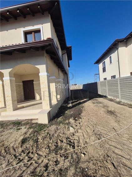 Vila Individuala P+1 - 632 mp Teren - Calitate Premium in Mosnita Noua - 2