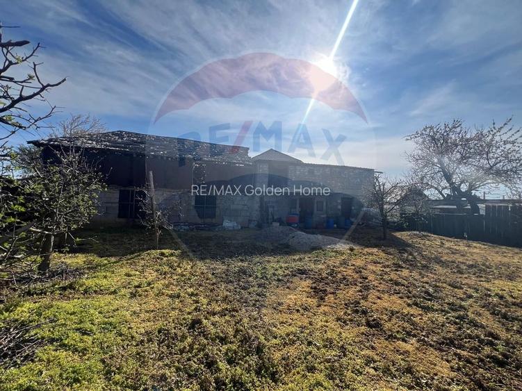 Casa cu 6 camere de vanzare - 5