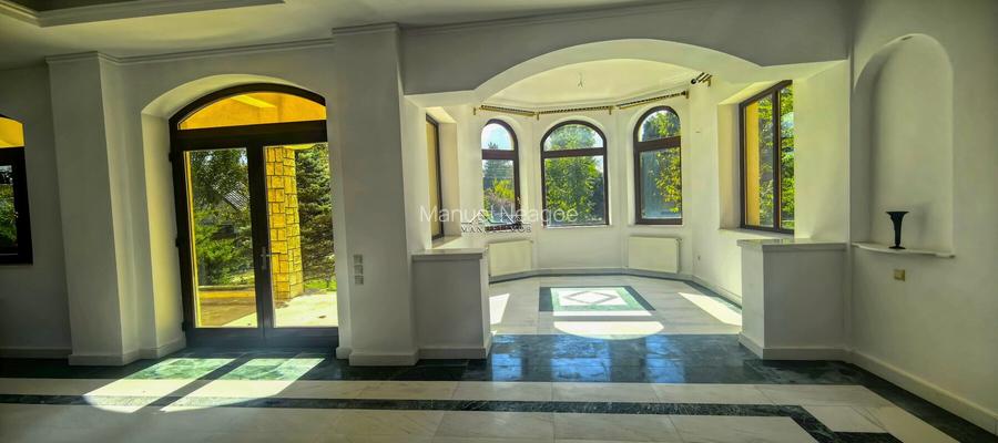 Proprietate Breaza Vila 1000mp , casa administrator , teren generos 3600mp - 4