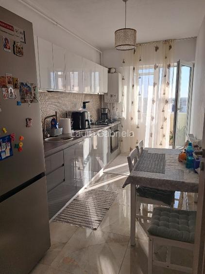 Vand apartament cu 3 camere str Nazuintei Nr 10 Adm Residential Bragadiru - 6