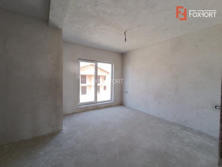Duplex de vanzare cu 4 camere si teren de 290 mp - Giroc  - 10