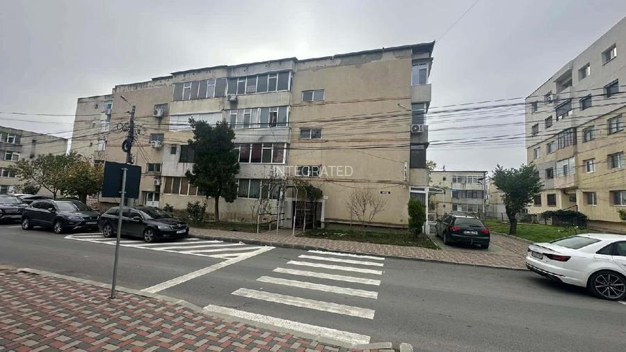 Cernavoda - str. 9 mai, Apartament cu 3 camere - 69 mp - etaj 3 - 5