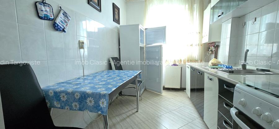 Vânzare apartament 2 camere , etaj 3/4, Aleea Trandafirilor Târgoviște - 12