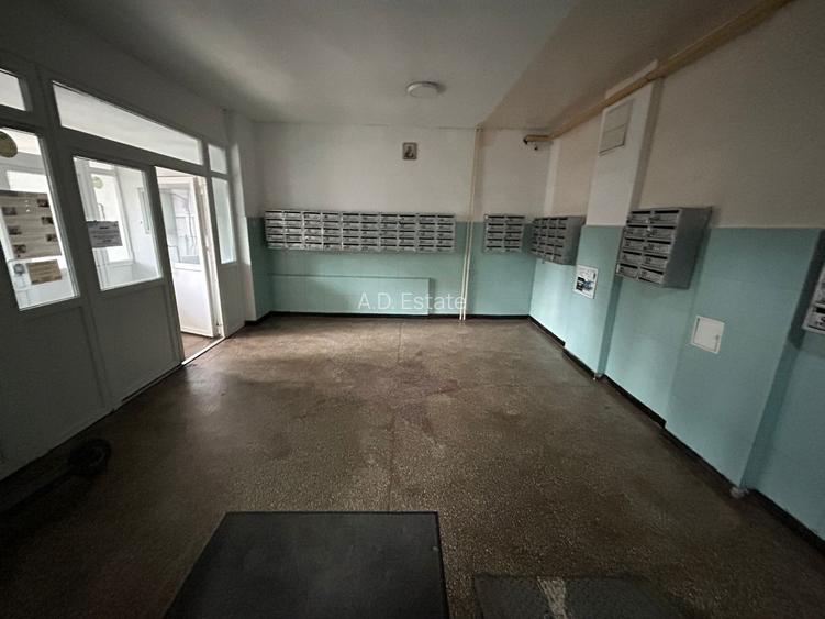 Garsoniera Titan 43 Mp Bloc 1985 Reabilitat 7 Min Metrou - 10