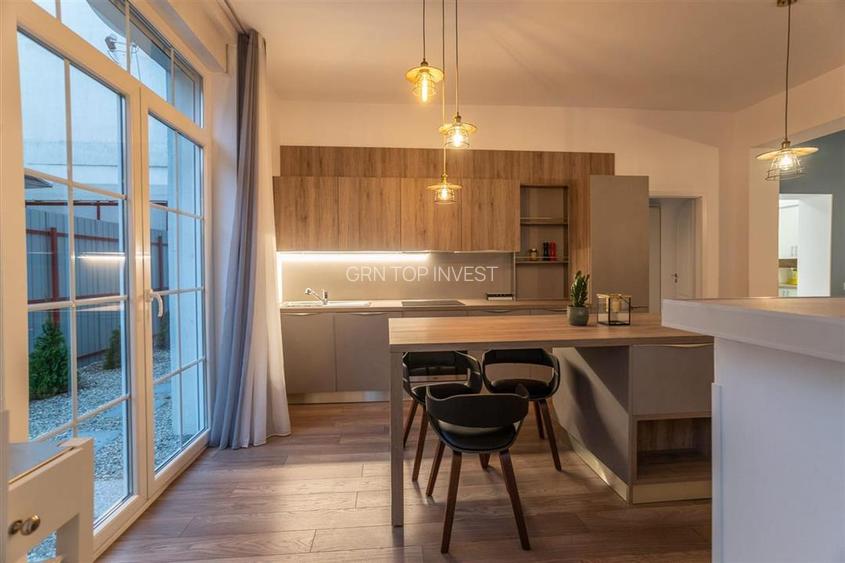 Apartament de LUX 3 camere si curte Parcul Sub Arini - 9