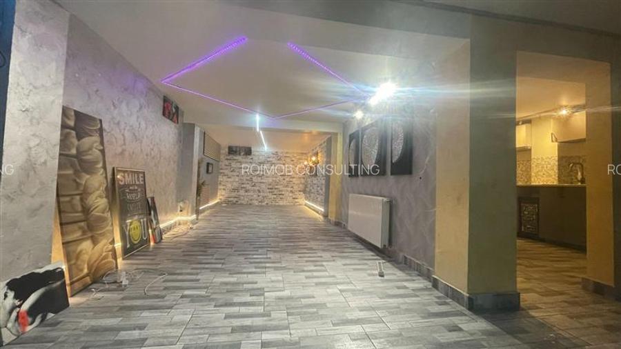 Piata Muncii, vila  moderna, 380 mp,  11 camere - 7