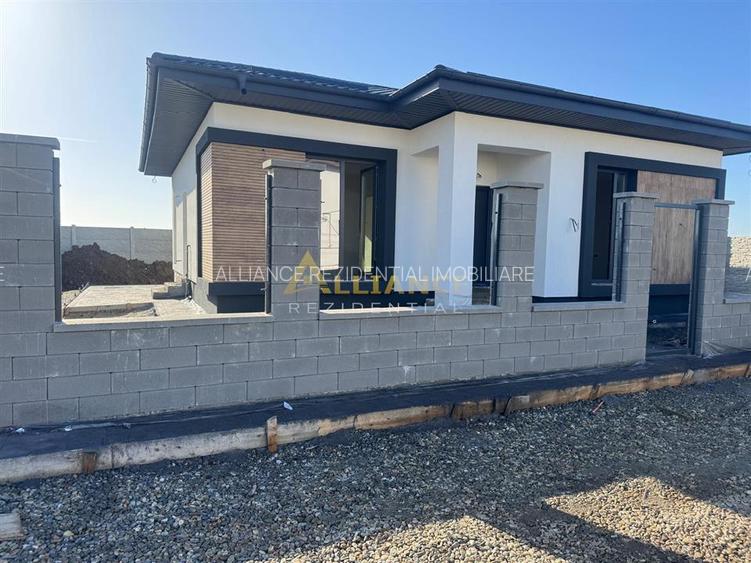 Casa Individuala pa Parter - 4 camere + teren 420 mp - 10