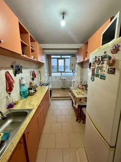 PODU ROS - SENS GIRATORIU - 3 CAMERE DECOMANDAT - ETAJ INTERMEDIAR - 8