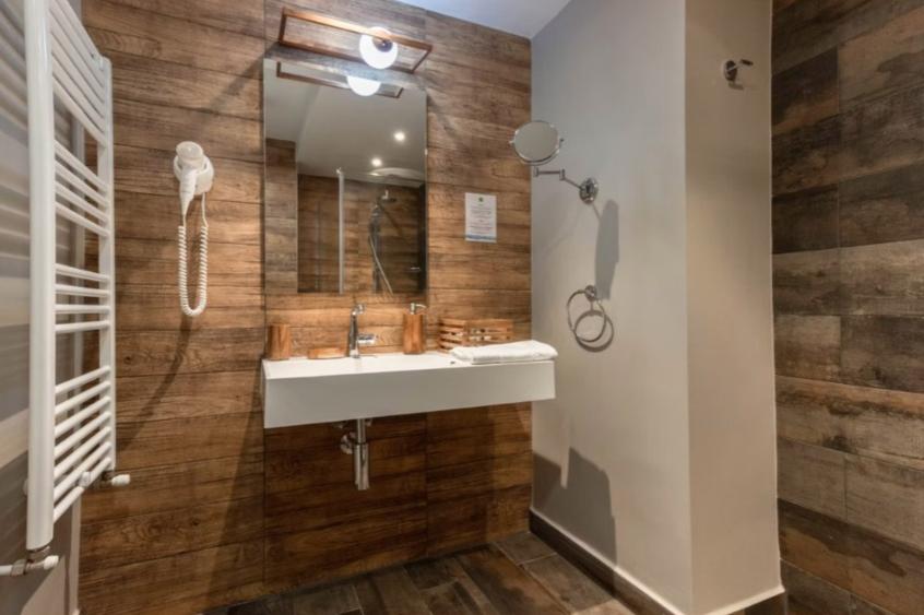 Apartament tip studio, 36mp + 7mp balcon, etaj intermediar, zona West Side